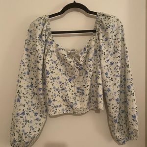 Abercrombie & Fitch Long Sleeve Crop top